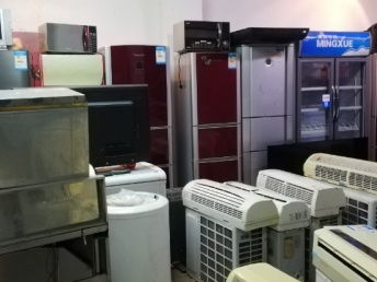 图 天府新区高价回收各类电子产品 工厂废铁回收公司电话 成都旧货回收
